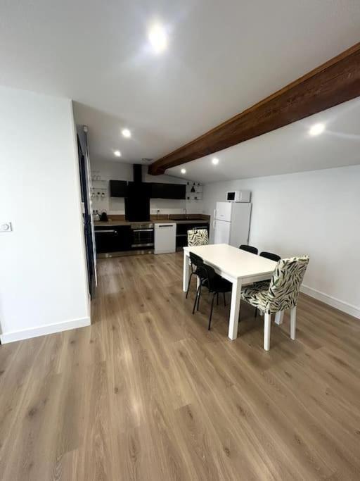 Cocon Chaleureux Au Coeur De Mirepoix Apartman Mirepoix  Kültér fotó